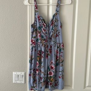 Cute summer dress!